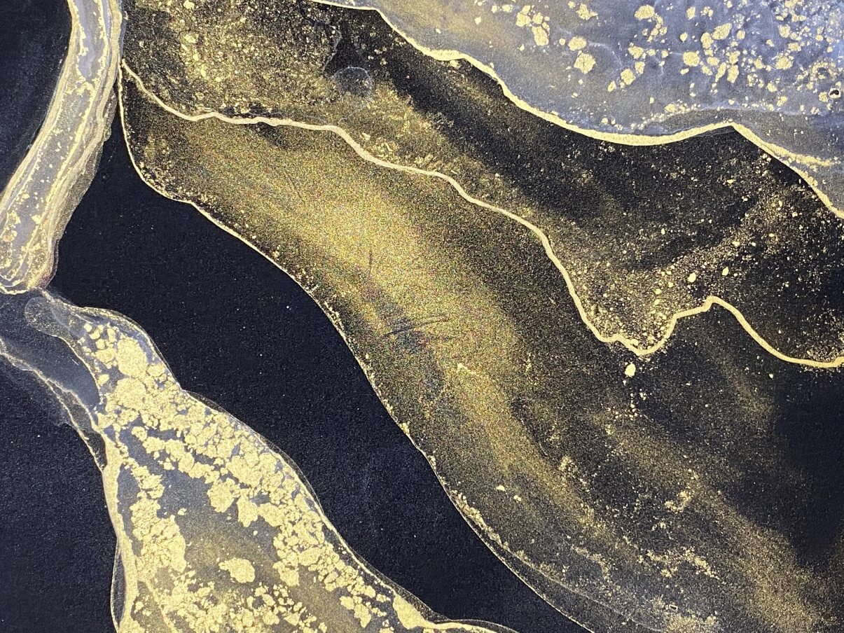 Золотые линии