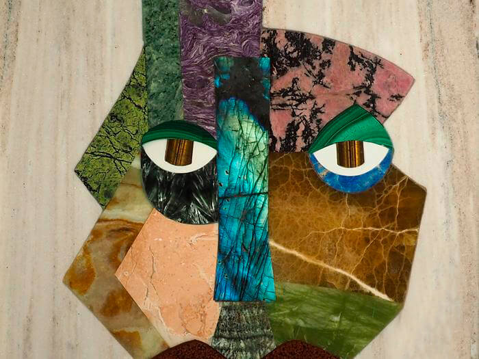 Картина из натуральных камней «Портрет»